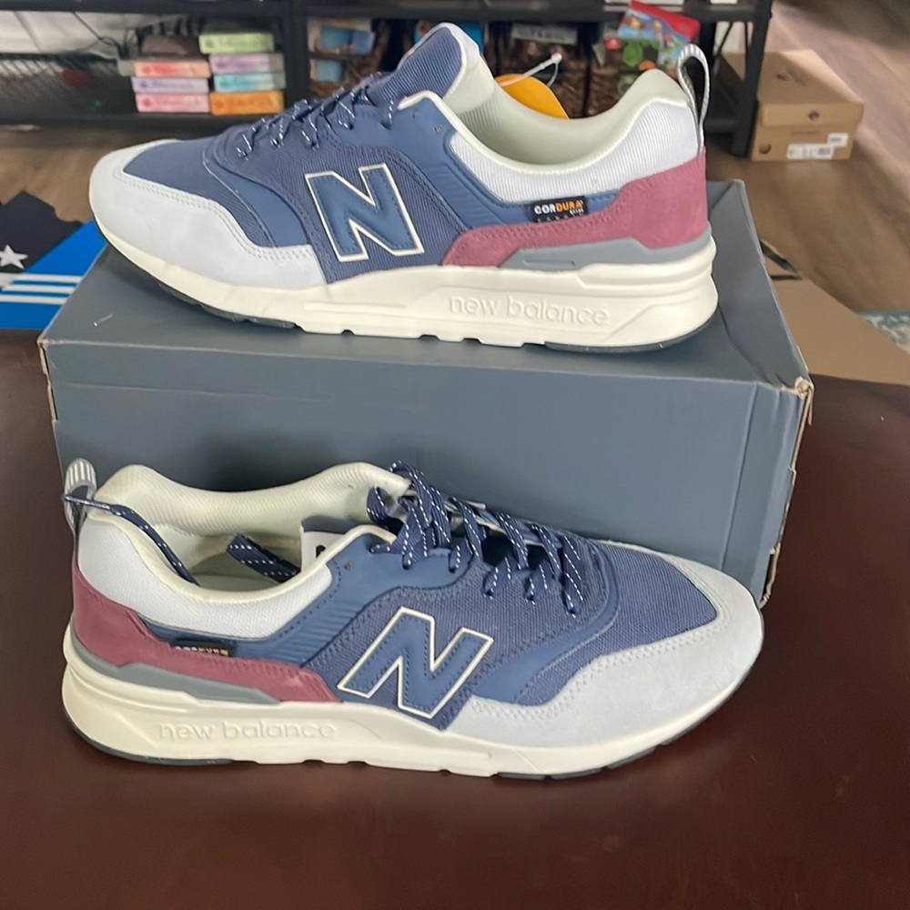 New Balance Classics Blue Grey Mens 11